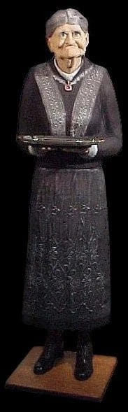 "Shaking Sadie The Maid" Animated Halloween Prop